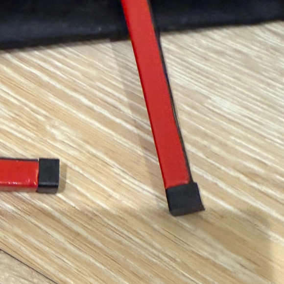 GUARANTEED AUTHENTIC SAINT LAURENT ANJA 105 RED LEATHER ESCARPIN PUMP- 37 1/2 - Picture 9 of 13